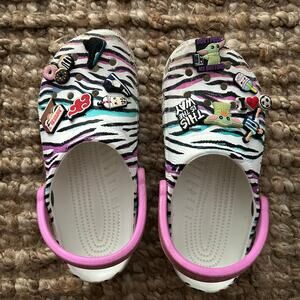 Crocs Classic Clogs Zebra Print w/ Jibbitz Charms –White Multicolor–W6